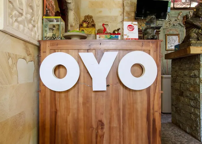 Oyo 401 The Frog Hotel